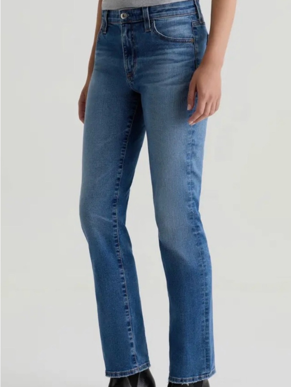 AG jeans Mari Mid-rise Slim Straight jeans Size 28 Normcore Comfort Casual denim